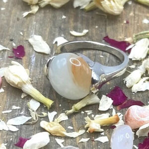 White crazy lace agate silver gem ring